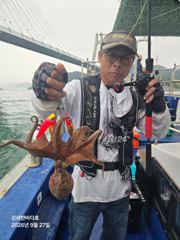 [진해] [진해 문어낚시]묵직하게 올라오는 굵직굵직 돌문어 찐한 손맛~!… 사진